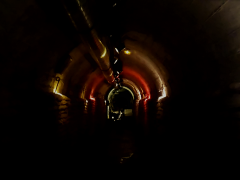 Mária Pluhárová - Na jednej strane tunela zostáva tma