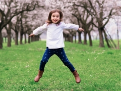 Lucia Schultz - Let's jump high to the stars